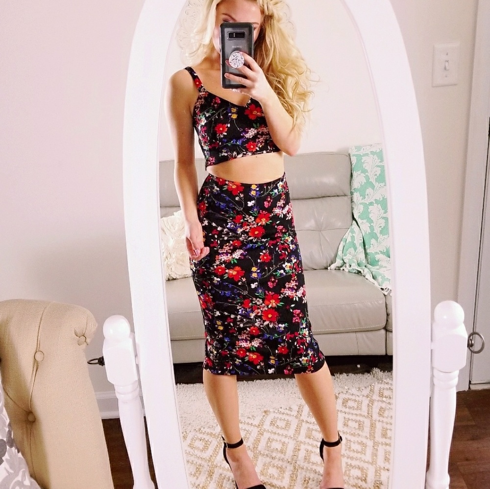 EXPRESS Two Piece Set